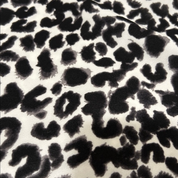 Leopard Print Sanctuary Off-Shoulder Shift Dress - Picture 5 of 7